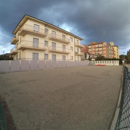 펜션 Scarone 디아노마리나